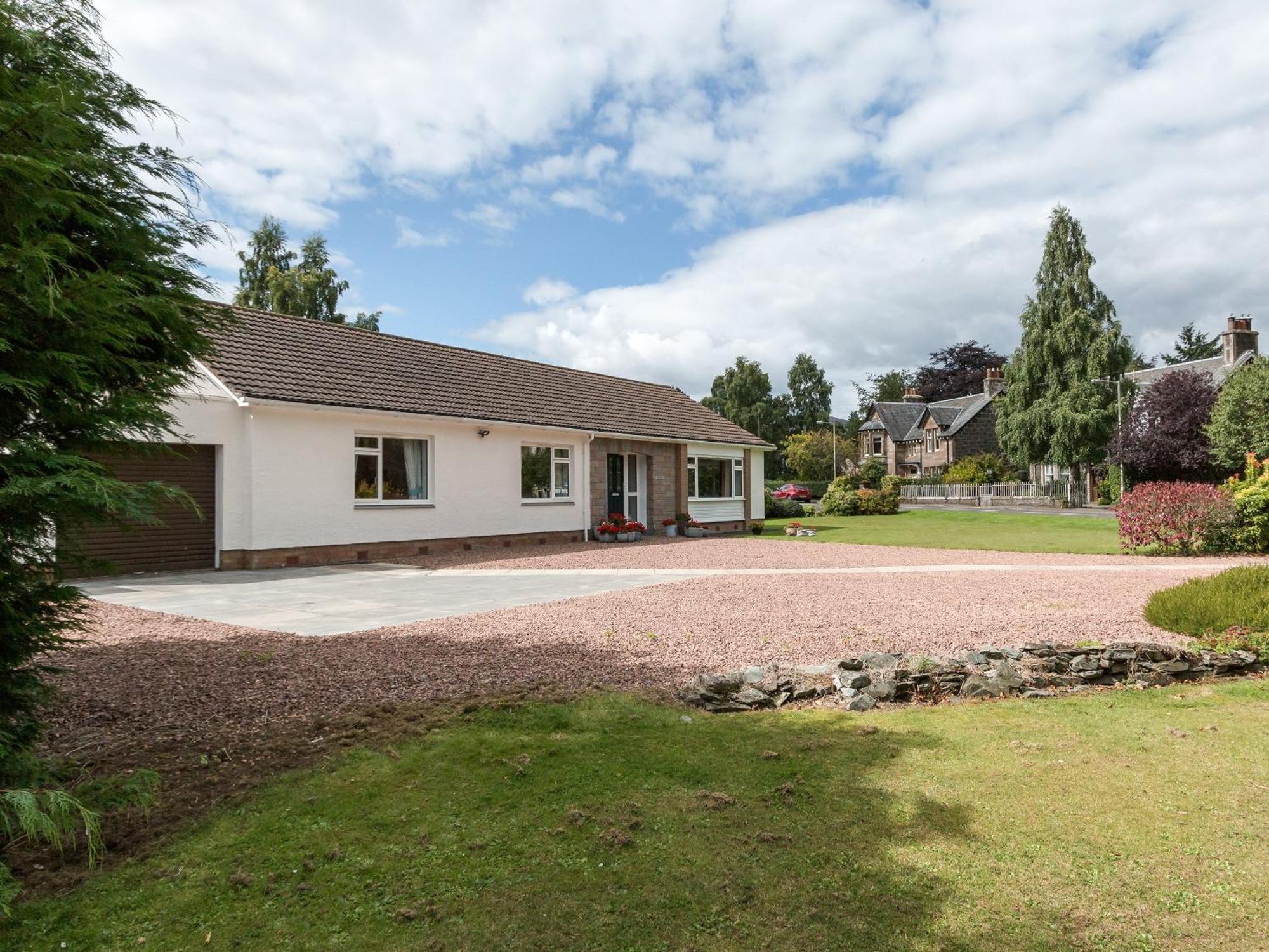 Villa Sheeoch à Comrie Extérieur photo